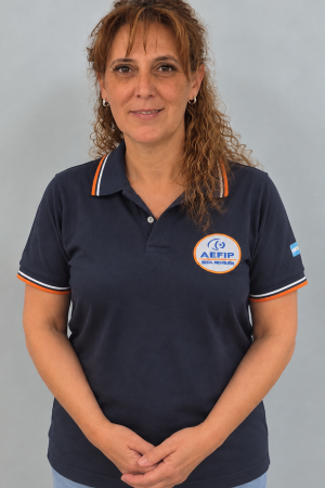 Retrato institucional con uniforme AEFIP (1)